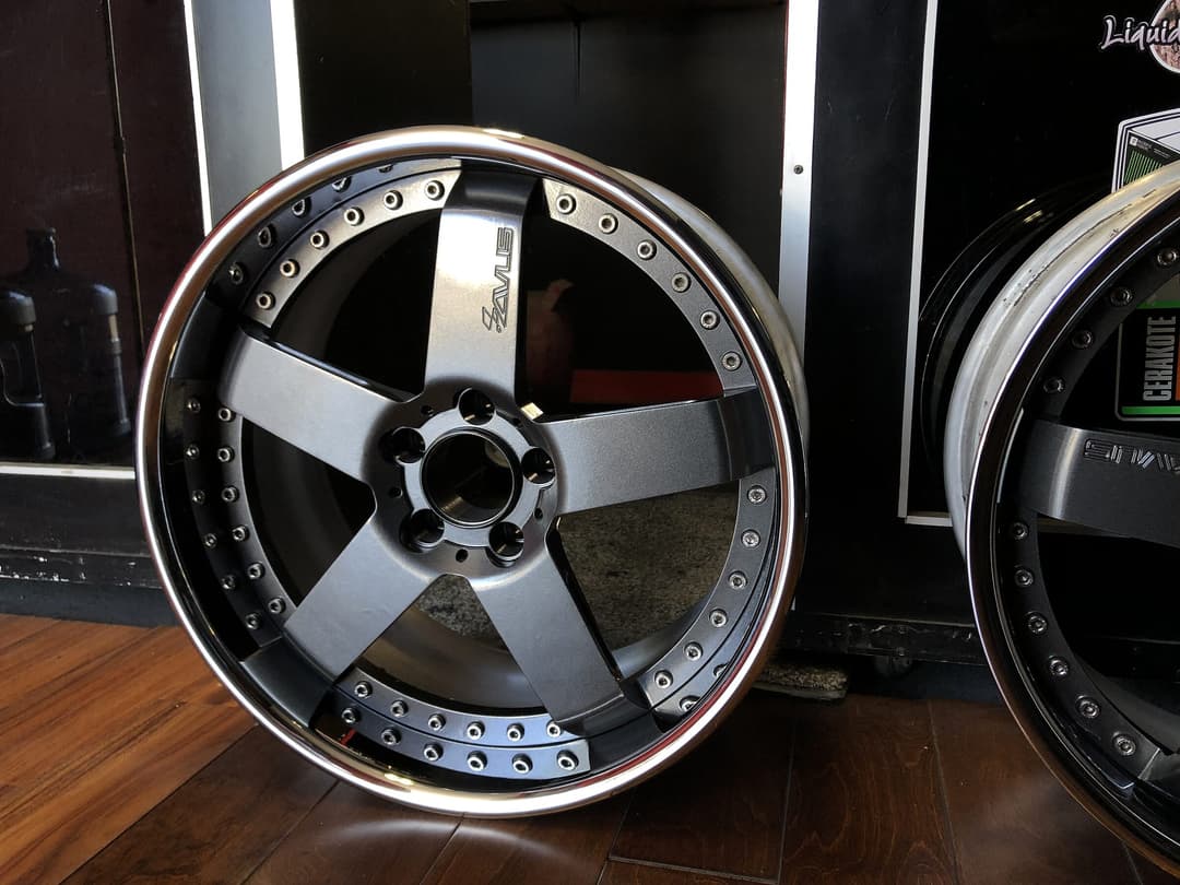 Pair of two-tone wheels with polished lips